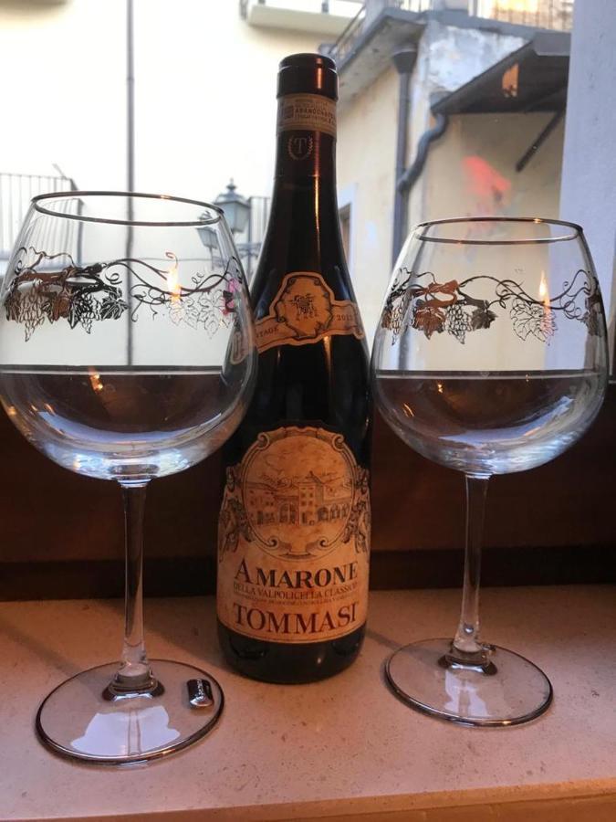 In Vino Veritas Sulmona Luaran gambar